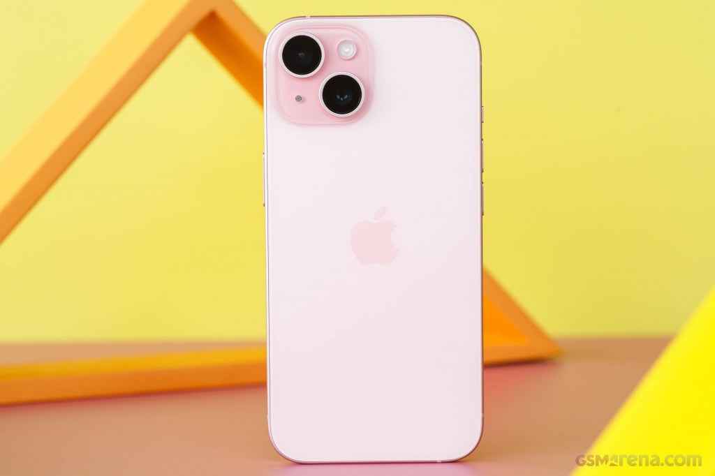 Apple iPhone 15 128GB 5G - Double Deal